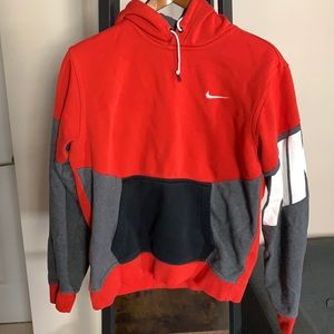 Multicolored Nike sweatshirt
